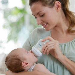Avent Láhev 260 ml Natural PP zelená